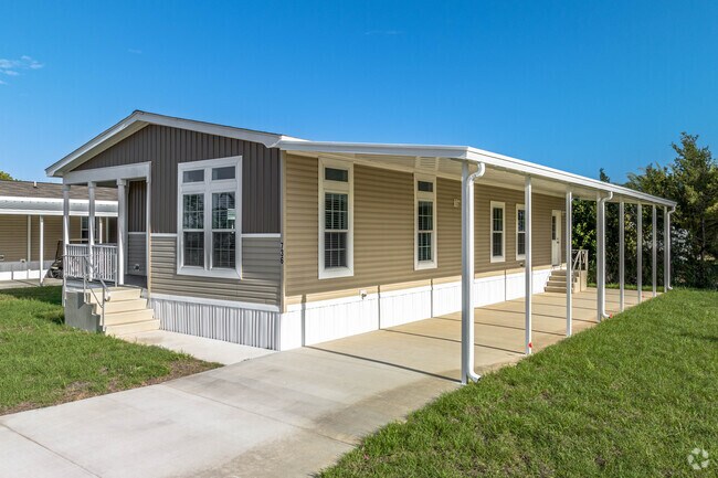 Manufactured home style are the main type of home in Rainbow RV Resort.