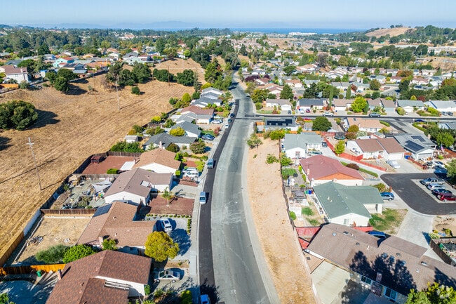 Hercules suburbs are not far from the beautiful coastline.