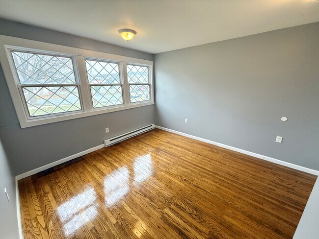 426 3rd Ave unit 4R, Troy, NY 12182 - photo 6