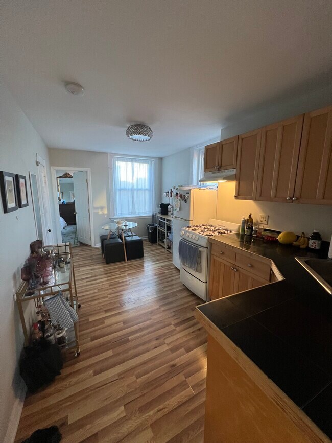 70 Joy St Unit 9, Boston, MA 02114