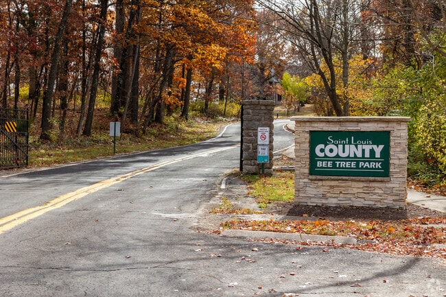 Bee Tree Park is a 192 acre park located along the Mississippi River.