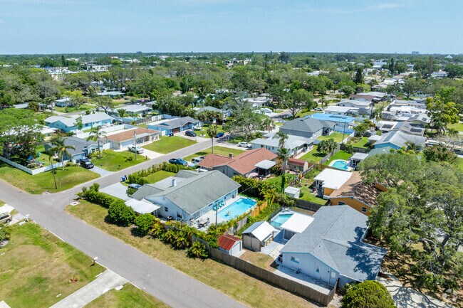 Coastal colors and styles are abundant throughout Largo Meadows Park.