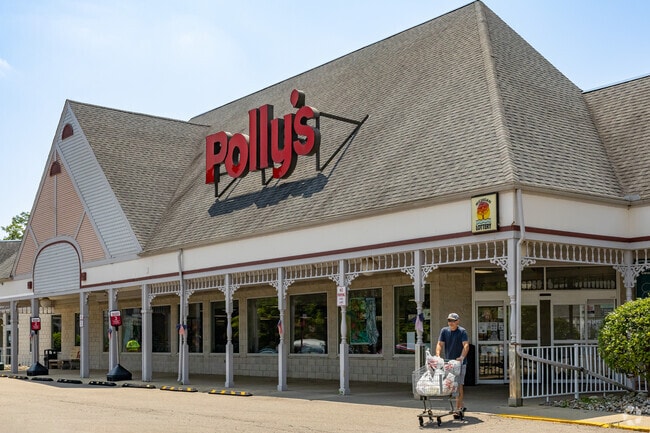 A pair of Polly's Market locations in Summit mean easy access to groceries wherever you live.