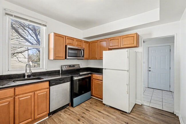 6120 Otis St, Hyattsville, MD 20785 - photo 7