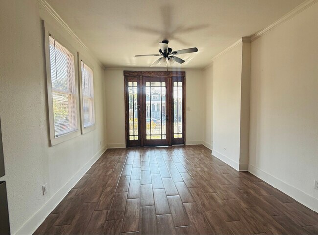 617 S Solomon St unit 617 South Solomon St, New Orleans, LA 70119 - photo 2