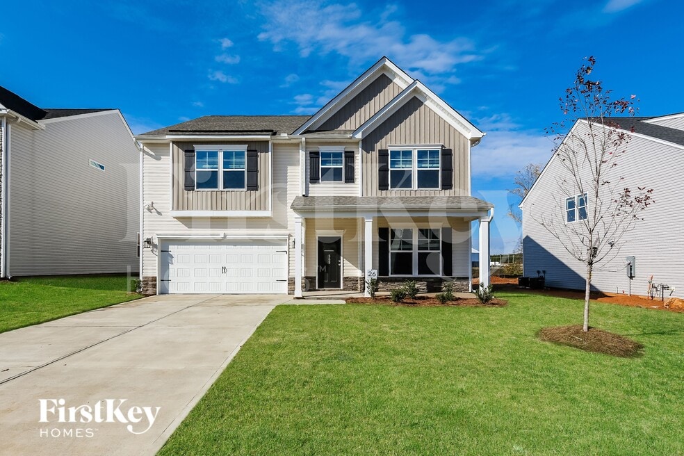 569 Hillpark Ln, Greer, SC 29651 - photo 1