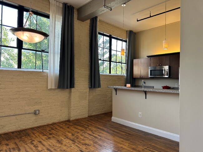 109 N Hayne St unit 218, Monroe, NC 28112 - photo 4