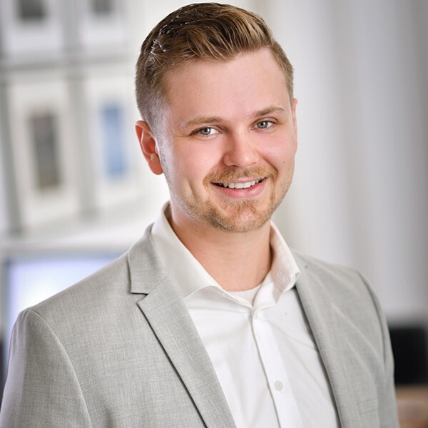 Agent Photo