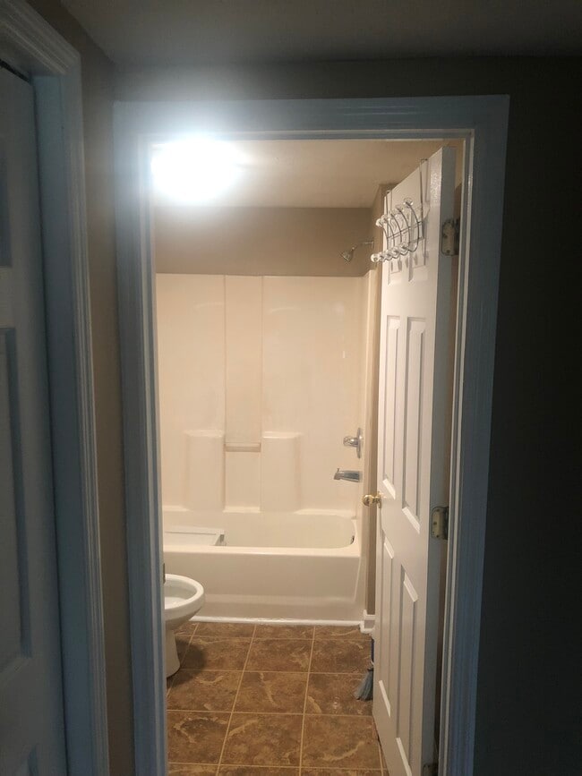 1923 Kissingbower Rd, Augusta, GA 30904 - photo 5