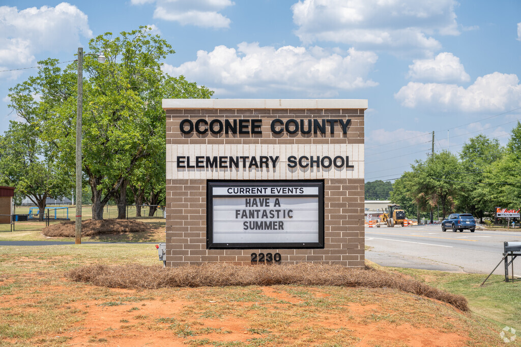 Oconee County Elementary is a rich and diverse place for students to learn.