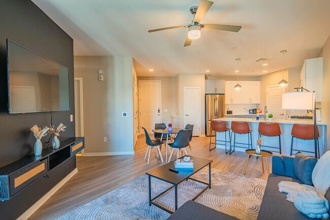 777 E Stella Ln unit ID1263044P, Phoenix, AZ 85014 - photo 2