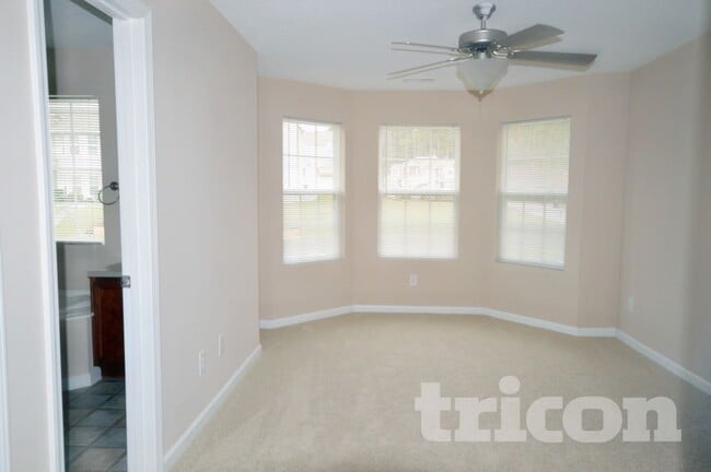 5325 Oakley Commons Blvd, Union City, GA 30291 - photo 6