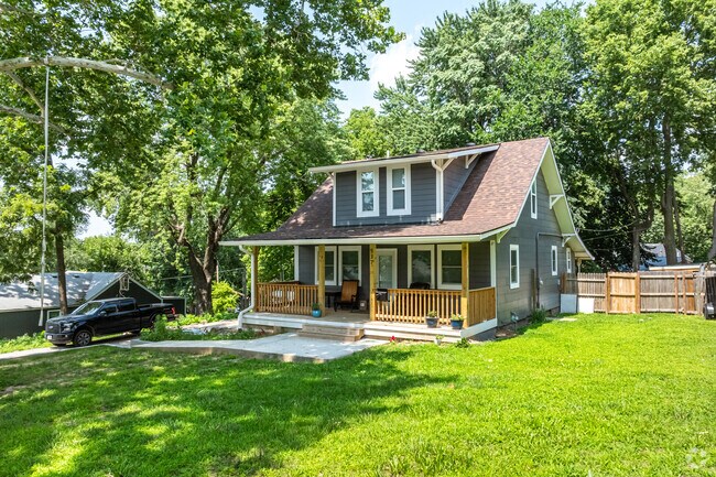 A few homes in Harrison sit on quarter or half acre lots with privacy fences.