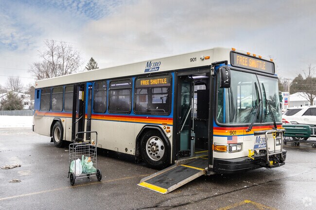 Metro Ride operates 7 regular bus routes, every 30 minutes in Wausau.