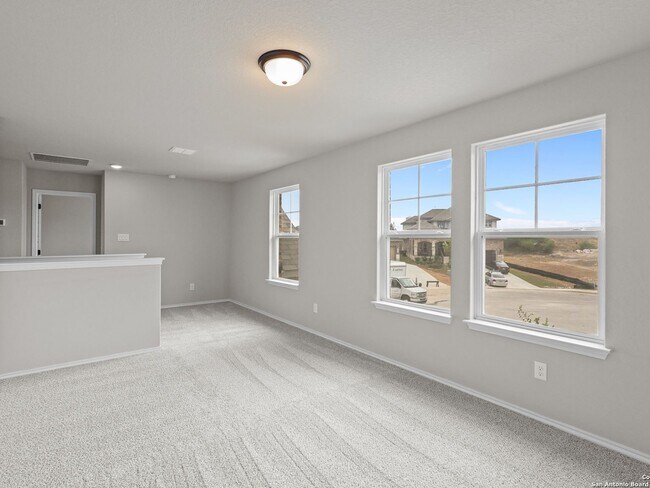 10215 Red London, San Antonio, TX 78239 - photo 2