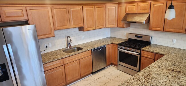 25 Cottage St unit 3, Newark, NJ 07102 - photo 5
