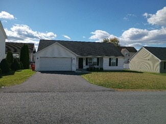 253 Wren St N, Martinsburg, WV 25405