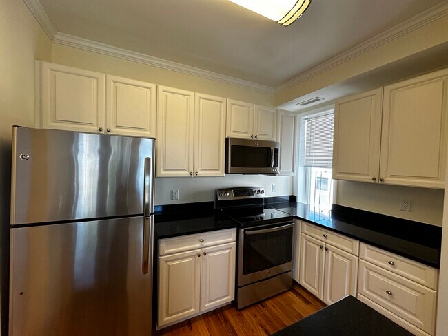 5 Chauncy St unit 55-1, Cambridge, MA 02138 - photo 3