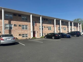 12 Royce Ct Unit A2, West Springfield, MA 01089