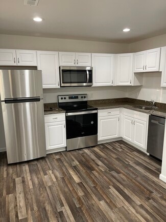 321 Mount Everest Dr Unit A, Fenton, MO 63026