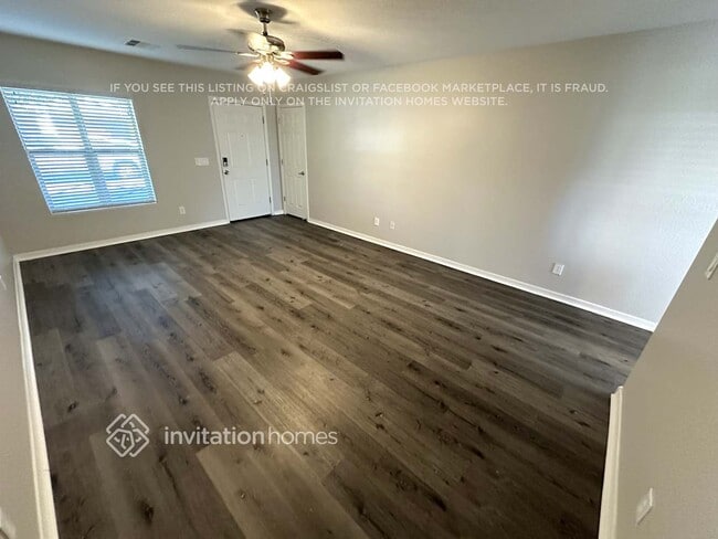 8122 S 2nd Dr, Phoenix, AZ 85041 - photo 2