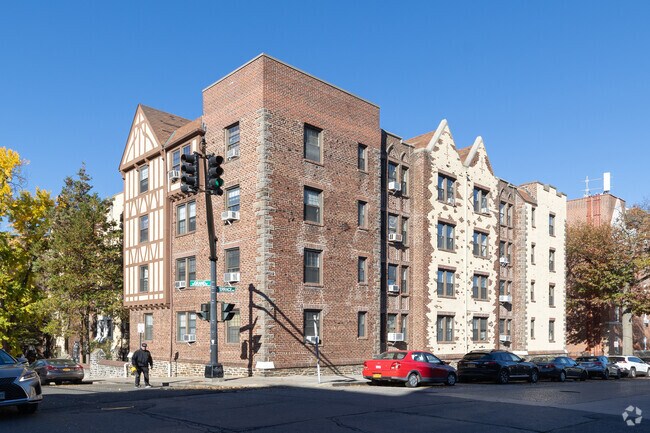 Condo buildings are popular in the Fleetwood area of Mount Vernon.