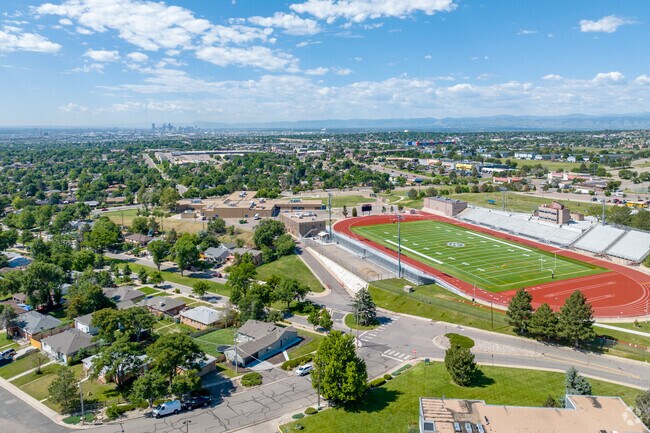 Commuters living in South Thornton enjoy quick trips into Denver.