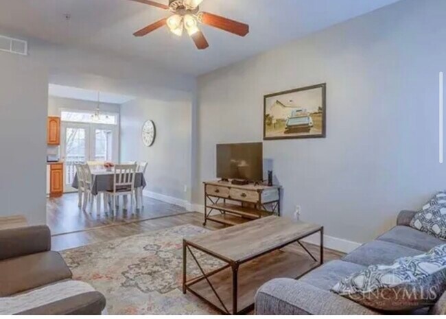 14 S Poplar St unit C, Oxford, OH 45056 - photo 5