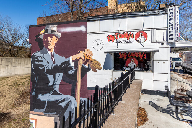 Frankfort diners can grab a chicken meal at Big Daddy's Fried Chicken for between $10 and $20.