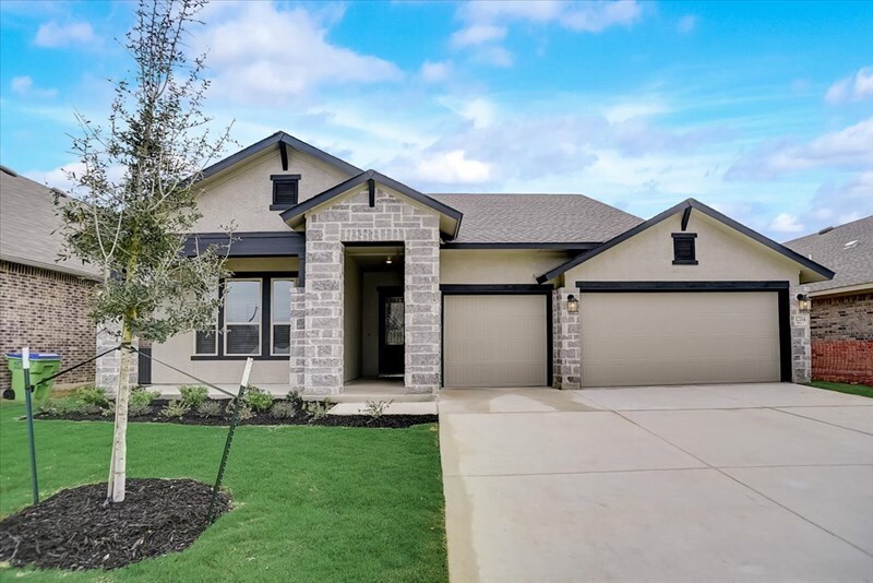 10220 Cactus Hills unit 36467233, San Antonio, TX 78254 - photo 1