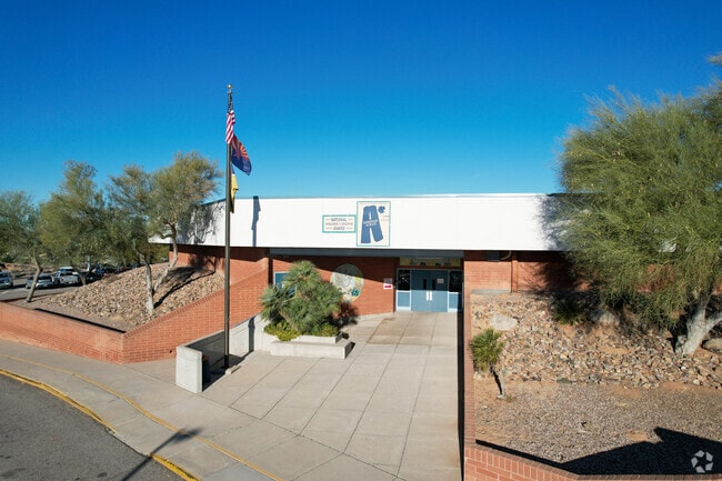 Richardson Elementary School is rated A- on Niche.