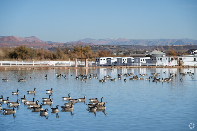 Stone Cliff is a nature friendly habitat, close to trails, lakes and mountains.