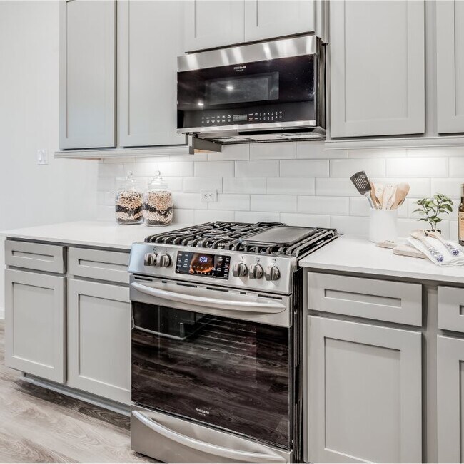 2220 Via Isa Ln, Houston, TX 77051 - photo 3