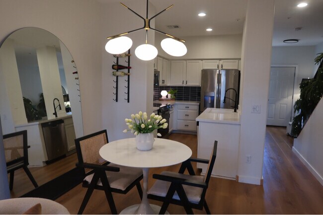 525 N Miller Rd unit 152, Scottsdale, AZ 85257 - photo 2