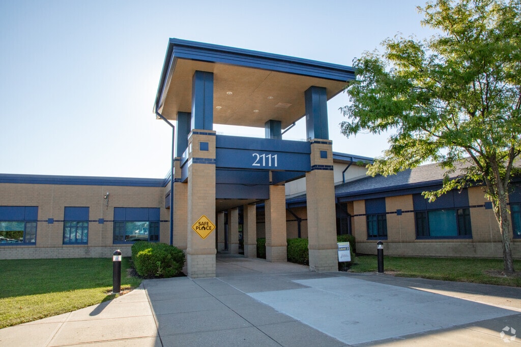 Grassy Creek Elementary School provides education in the neighborhood of 
Greenwood