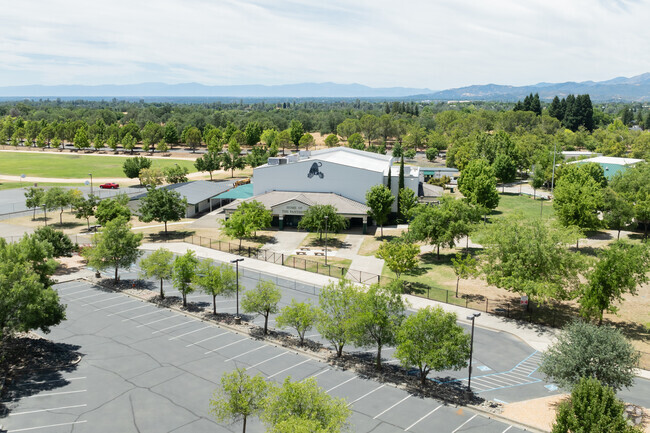 The student to teacher ratio at Mountain View Middle School is 17 to 1.