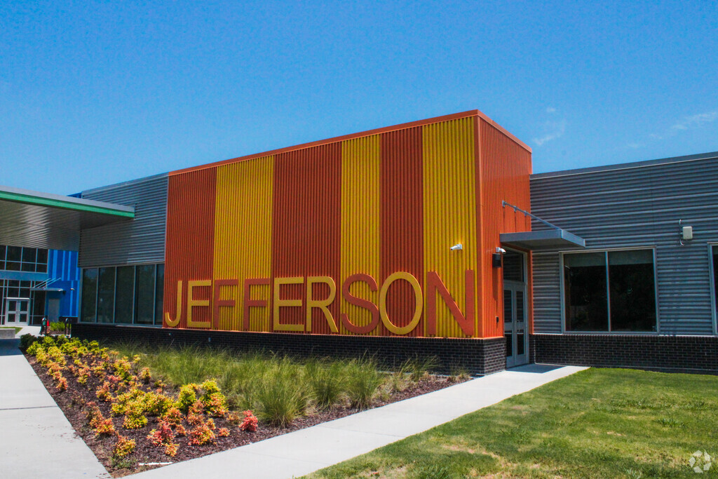 Main entrance to Jefferson Terrace Elementary School in Airline/Jefferson, Baton Rouge LA