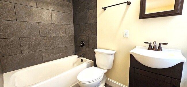 33 Intervale Ave unit 1, Burlington, VT 05401 - photo 7