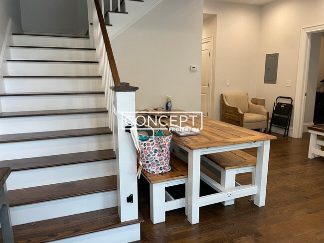 2045 Beacon St, Newton, MA 02462 - photo 2