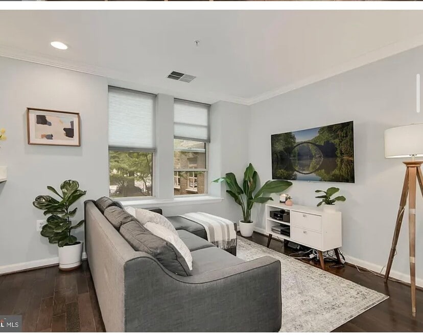 Wardman Court unit 109, Washington, DC 20009 - photo 1