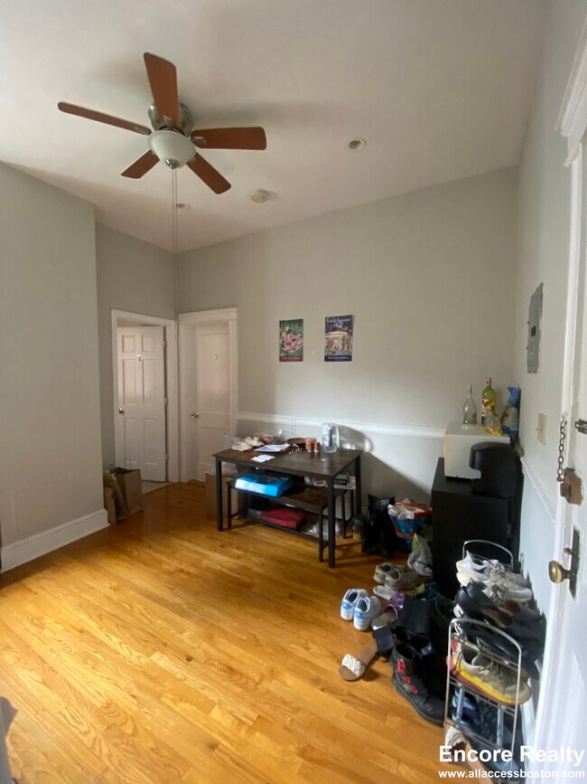 1193 Commonwealth Ave unit 29, Boston, MA 02134 - photo 3