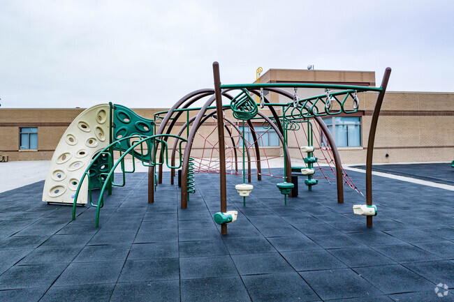 Bell Elementary School has many kinds of playground equipment.