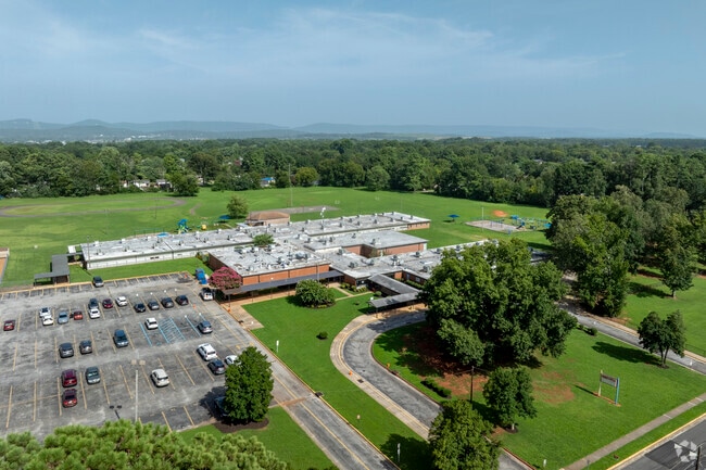 Full campus of Ridgecrest Elementary School in Huntsville Alabama.