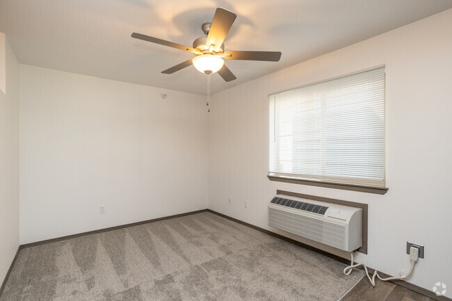 Studio - 453SF - Living Room