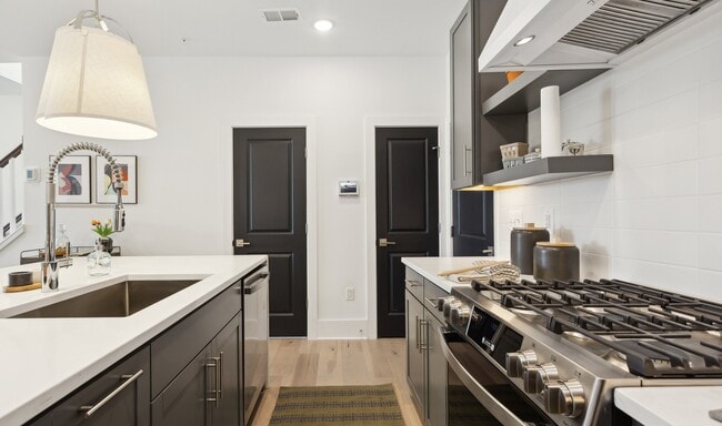 Locke Landing unit A, Baltimore, MD 21230 - photo 2