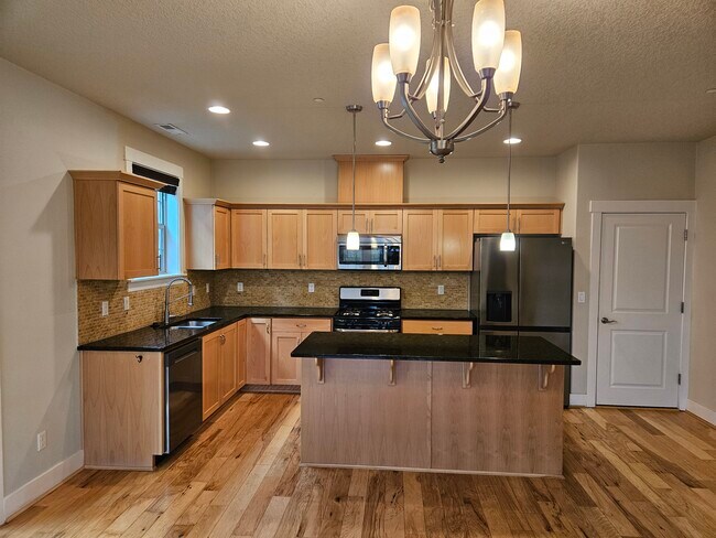 11516 SW Berlin Ave, Wilsonville, OR 97070 - photo 4