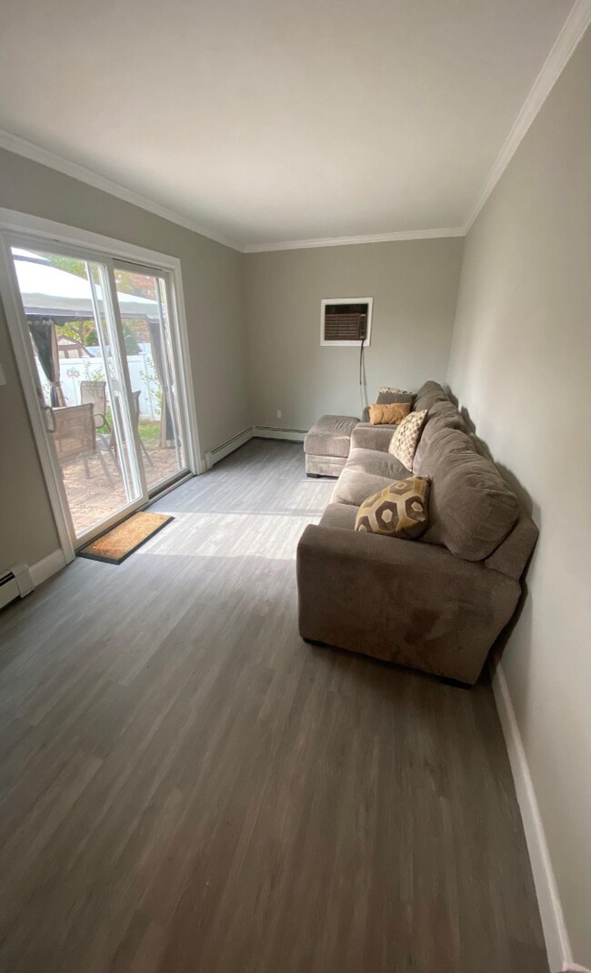 268 Browns Rd unit Browns, Nesconset, NY 11767 - photo 6