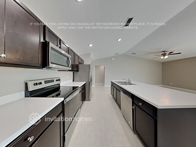 442 Oldenberg St SW, Palm Bay, FL 32908 - photo 7