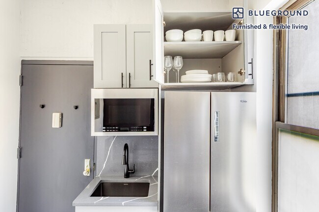 20 Prince St unit FL4-ID1855, New York, NY 10012 - photo 7