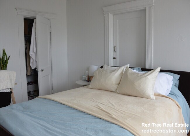 238 Hemenway St unit 11, Boston, MA 02115 - photo 7